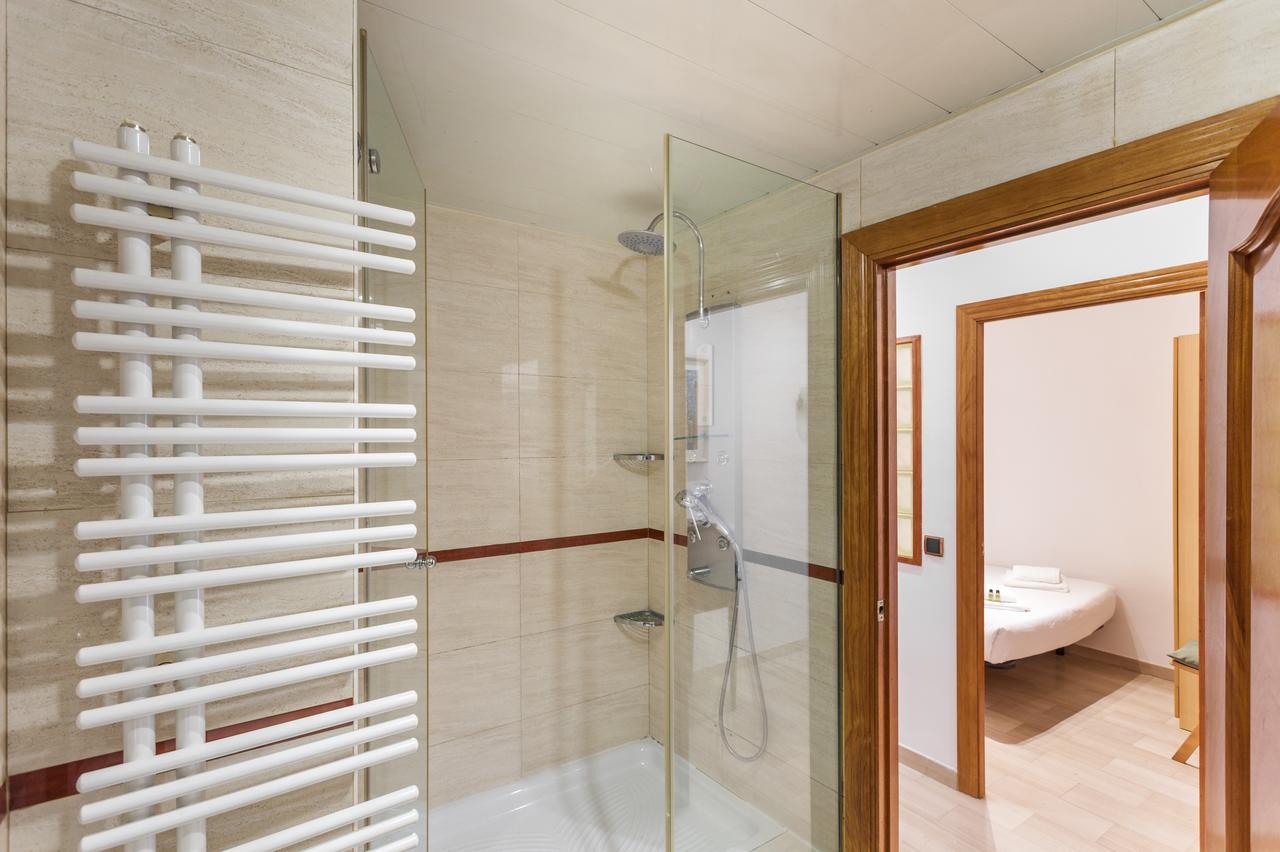 Flateli Lepant Apartment Barcelona Luaran gambar